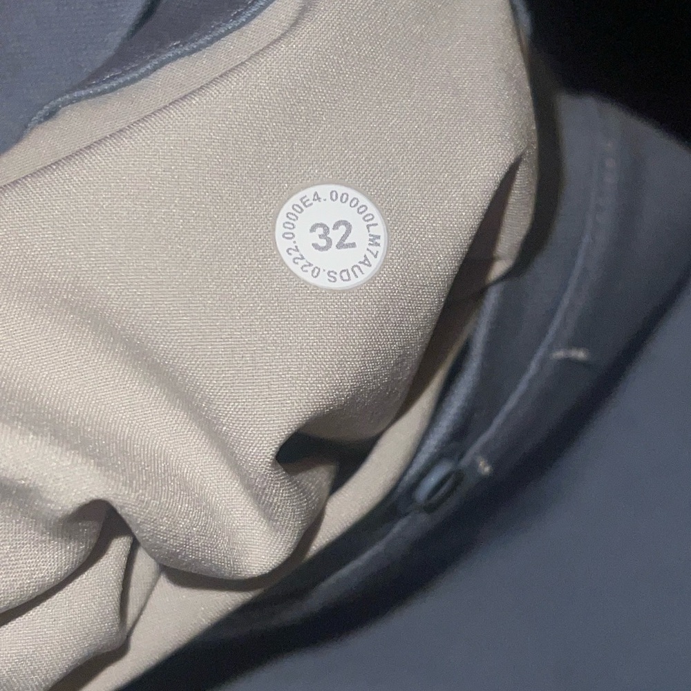 lululemon athletica Light Blue Men's Shorts - Picture 7 of 7